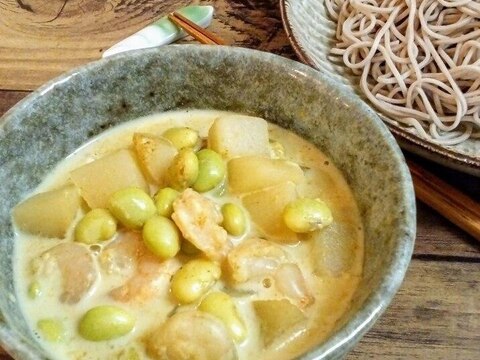 変わり蕎麦つゆ♡じゃがいもと枝豆の和風豆乳カレー